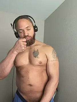 fathero1time - Fathero1time's free webcam - UK Sex Cams