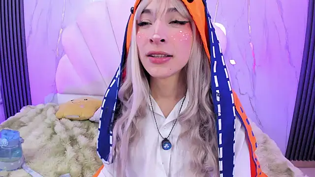 AliiceWonderland_ webcam