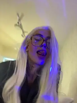 miss_tatiana_ - Miss_tatiana_'s free webcam - UK Sex Cams