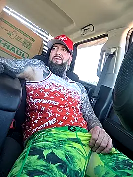 Beardedtattood webcam