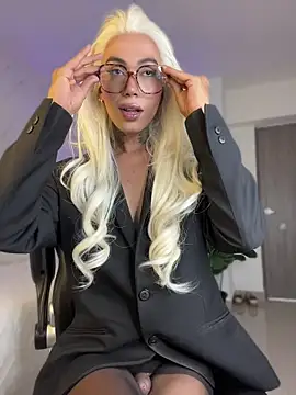 miss_tatiana_ - Miss_tatiana_'s free webcam - UK Sex Cams