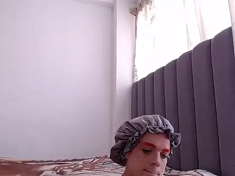 saara_johnson496 webcam