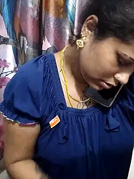 sweetqueen143 webcam