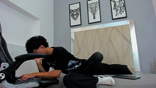 adams_bobby live sex cam