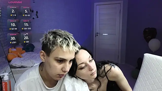 LuxuryLoverss webcam