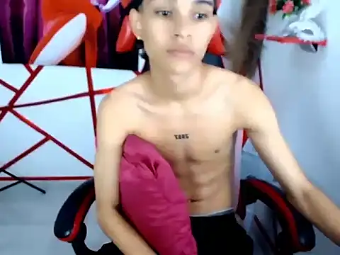 chris_evans77 webcam