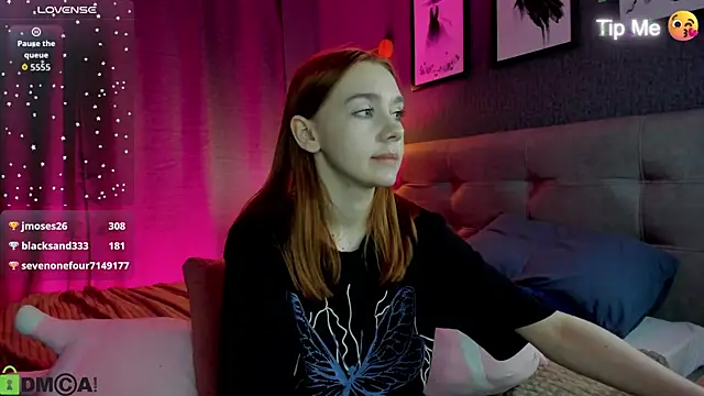 Lesi_Moonie01 webcam