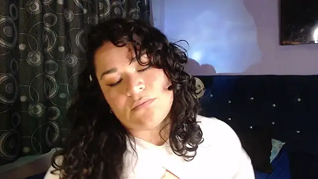 ANGELIQUE_KLANE webcam