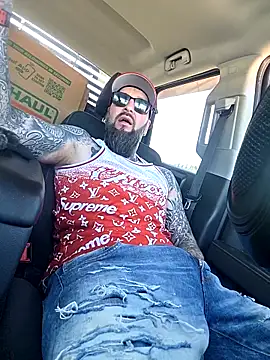 Beardedtattood webcam