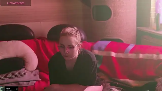 GamerGirl_Eve webcam