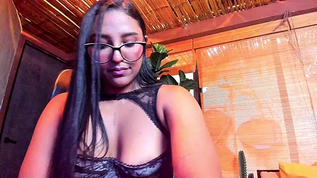 Victoria_Gonzalez webcam