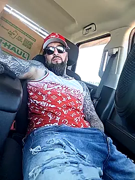 Beardedtattood webcam