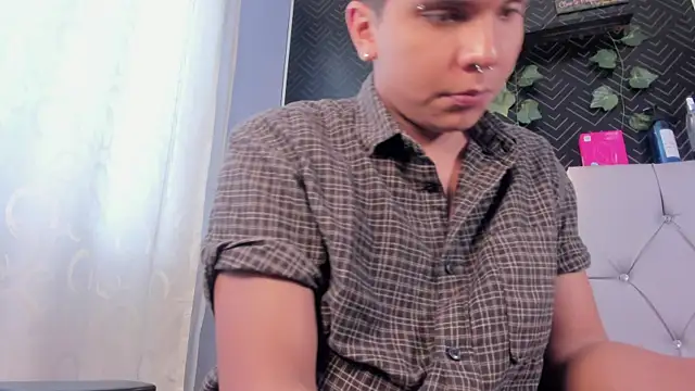 thiago_kozak - Thiago_Kozak's free webcam - UK Sex Cams