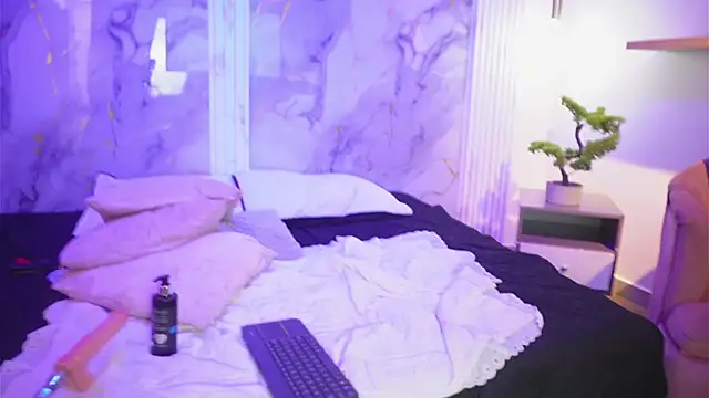 Cloe_x_Meliodas webcam