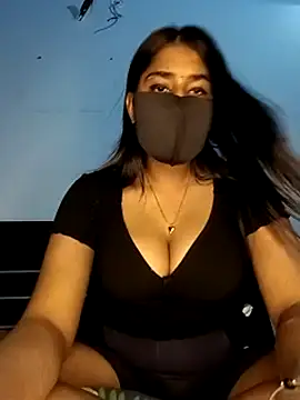 HotShanayaXO webcam