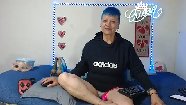 loquitaqueen011 webcam