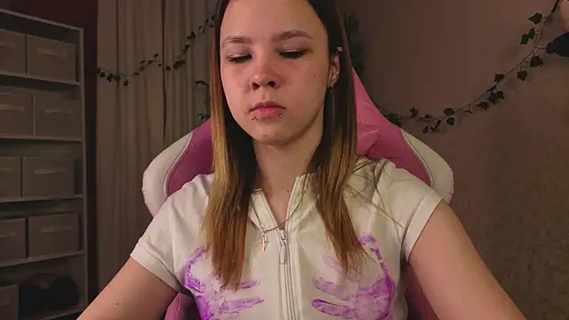 Lori_Bllossom webcam