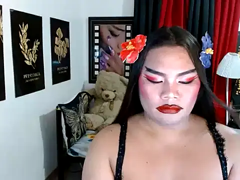 TSbrianaHugeCock webcam