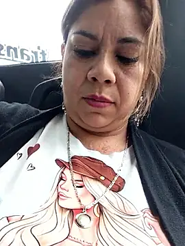 Laura-Hernandez webcam