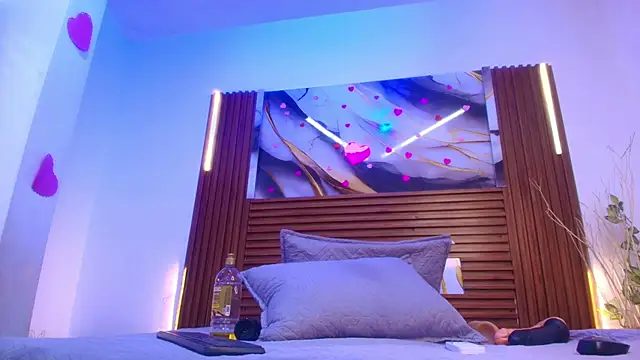 Celeste_hot_08 webcam