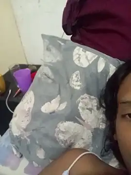 loveofpetitegirls34 webcam