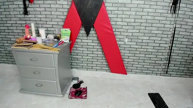 hillary_bigbutt webcam