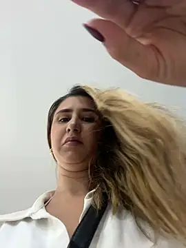 VictoriaWhitmore webcam