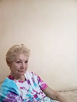 Webcam Model (Calypso-Loove)  is live.Free join now!