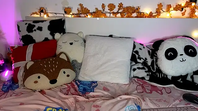 nicollewetpussy webcam