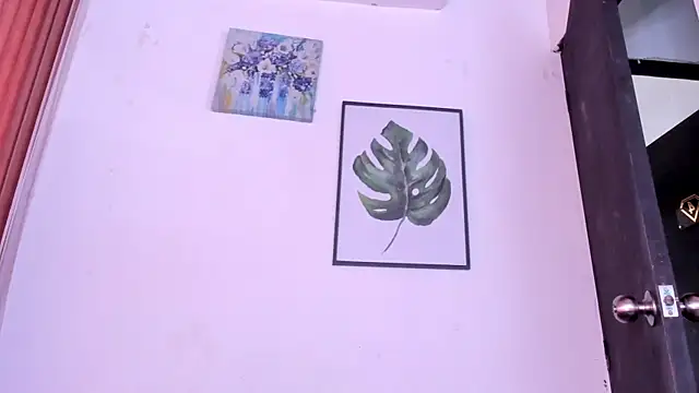 alondrabigtits webcam