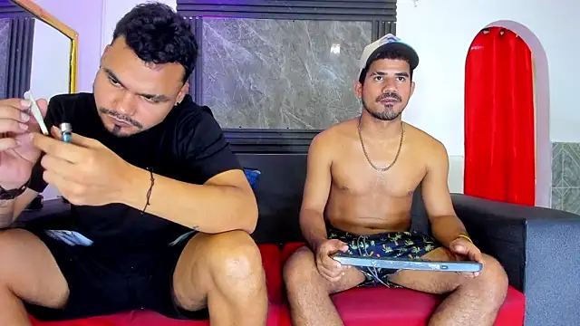 Latins_on_fire webcam