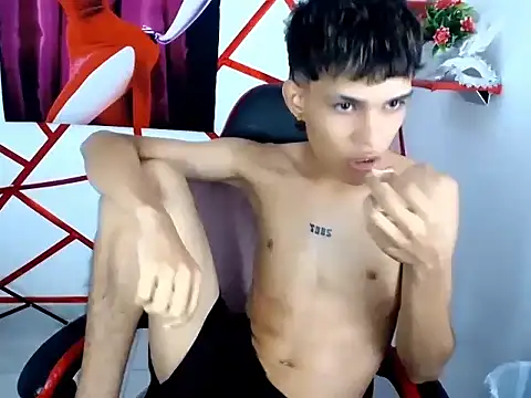 chris_evans77 webcam