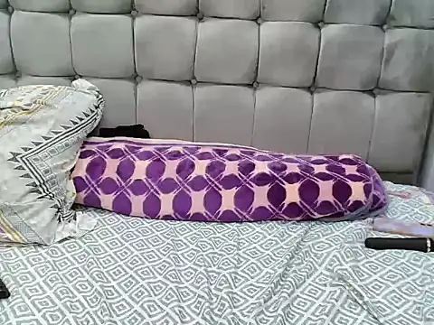 SlimGoodieexx webcam