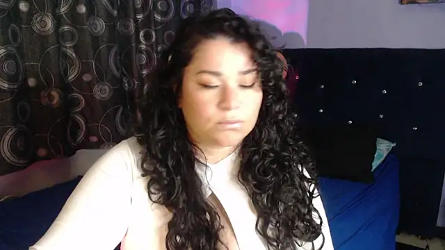 ANGELIQUE_KLANE webcam