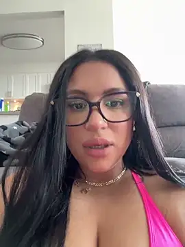 MeghanXO webcam