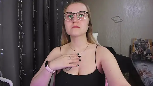 MissBrightShine webcam