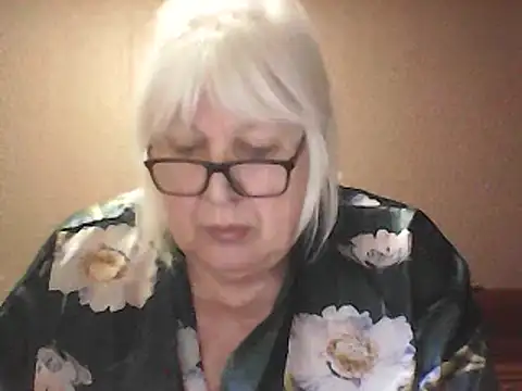 alexia64231 - Alexia64231's free webcam - UK Sex Cams