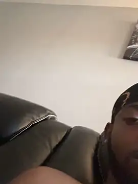 slimdiesel0 - SlimDiesel0's free webcam - UK Sex Cams