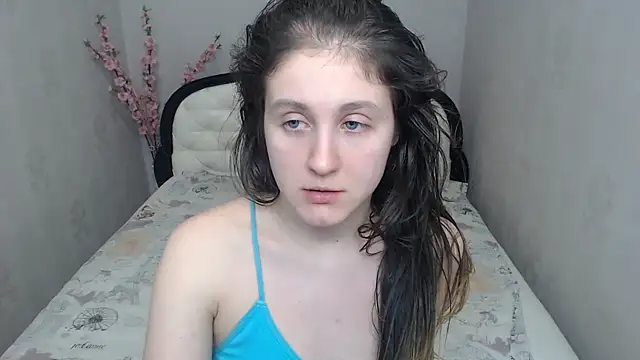 Holliy_Cooper webcam