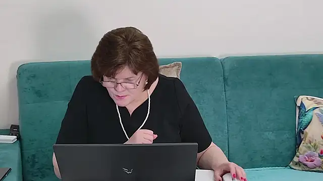 sandra_sunrise - Sandra_Sunrise's free webcam - UK Sex Cams