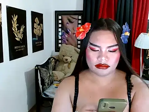 TSbrianaHugeCock webcam