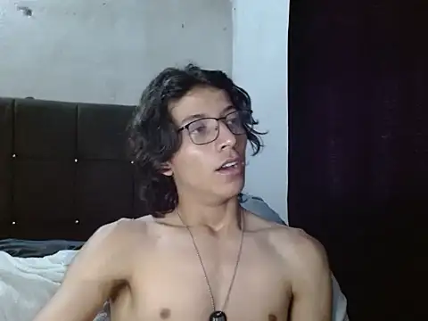 vazak - VAZAK's free webcam - UK Sex Cams