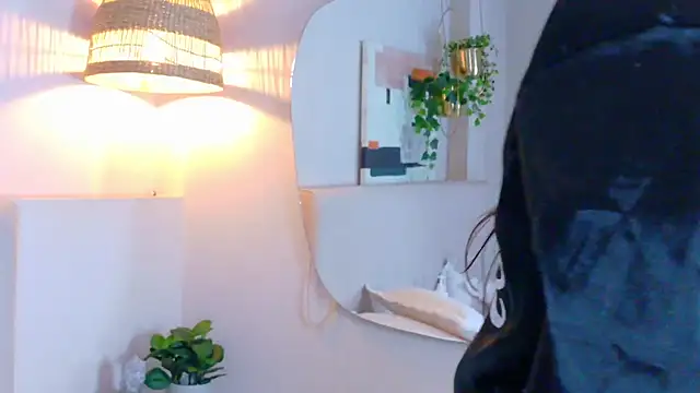 violetbloomm - VioletBloomm's free webcam - UK Sex Cams