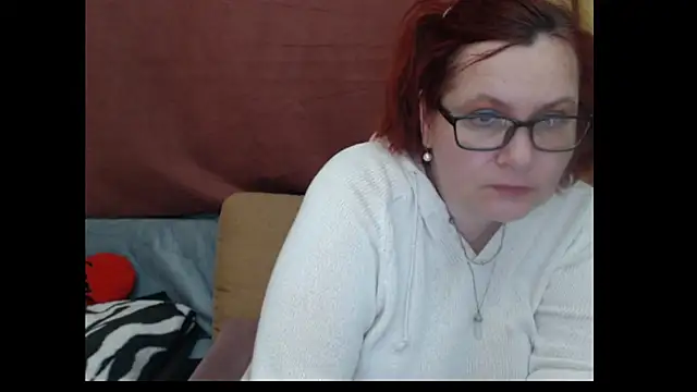 PlayfullMature webcam
