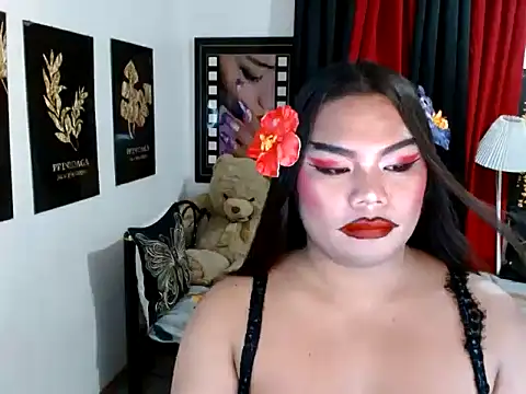 TSbrianaHugeCock webcam