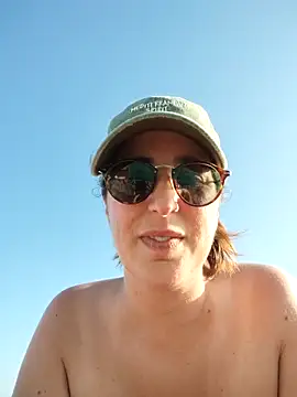 Maya_Brooke live now