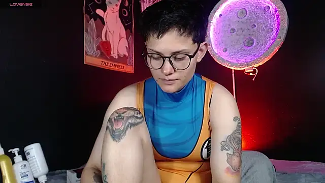 girl_intense444 - Girl_intense444's free webcam - UK Sex Cams