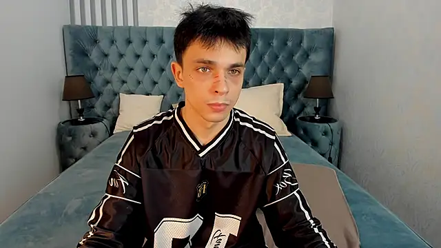 clarkbev (M twink) - CumShow 💕