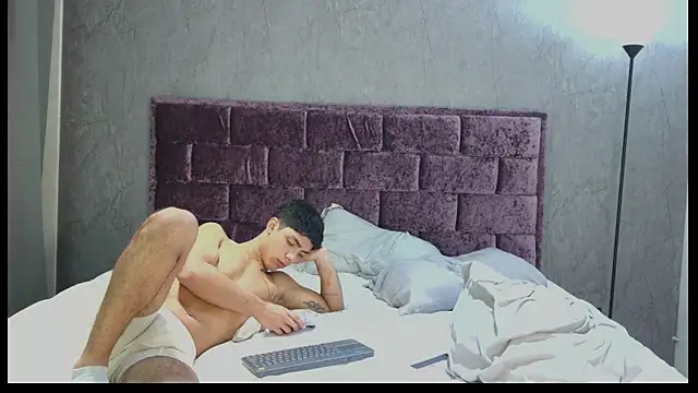 The_golden_boys1 webcam