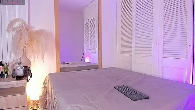 ALICESANDOVAL webcam